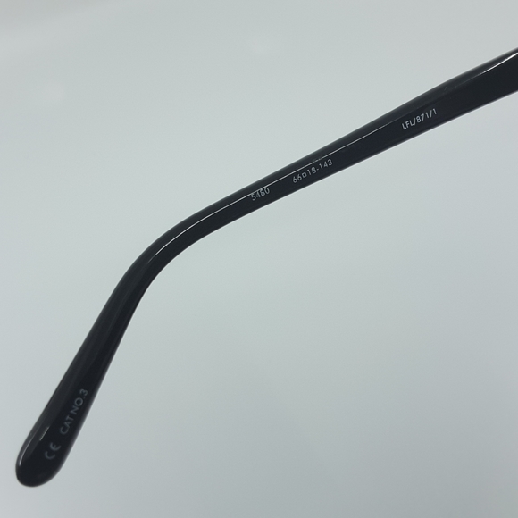 Linda Farrow Ash LFL871C1 Black acetate sunglasses - Picture 5 of 8